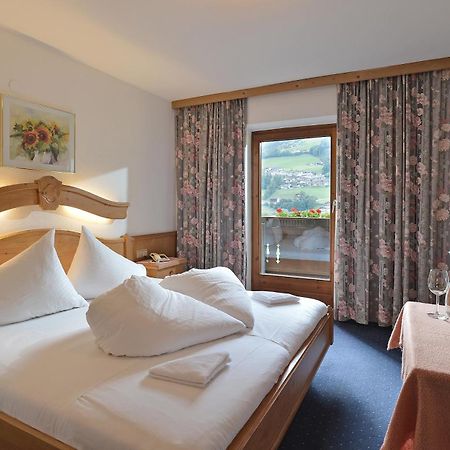 Hotel Schwarzer Adler ฮิพพาค ห้อง รูปภาพ