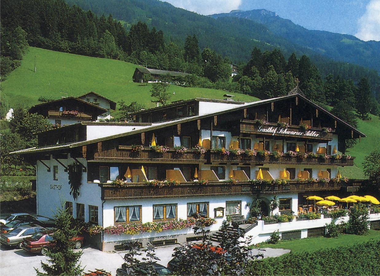 Hotel Schwarzer Adler ฮิพพาค ภายนอก รูปภาพ